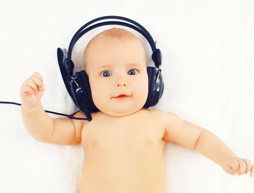 Manfaat Mendengarkan Musik Untuk Bayi 1